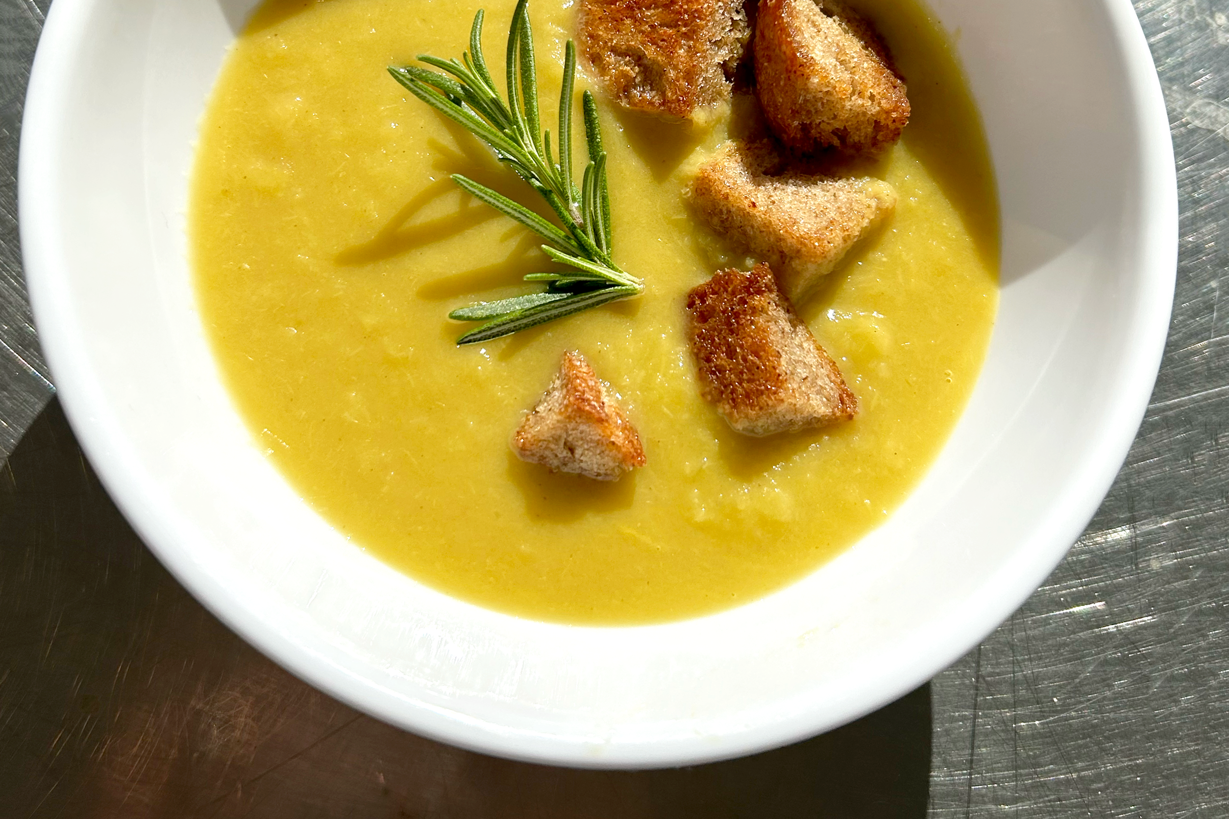 Curried Leek and Apple Soup